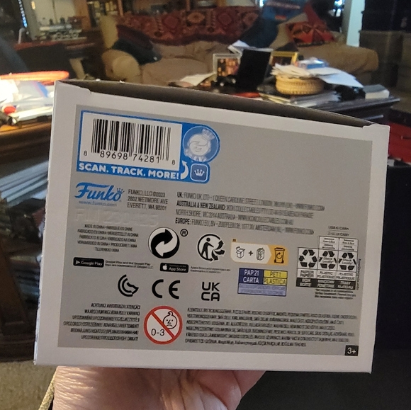 NIB Funko Pop Louis De Pointe Du Lac Figure - Picture 7 of 10